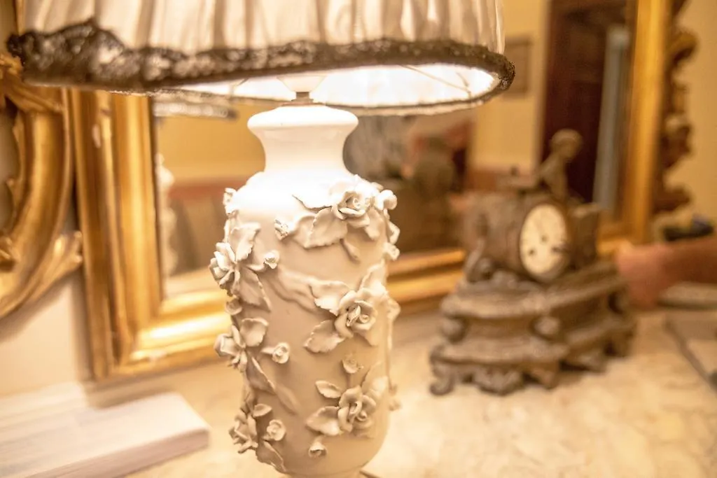 Residenza Maritti Classic Rooms - Ghuesthouse Řím