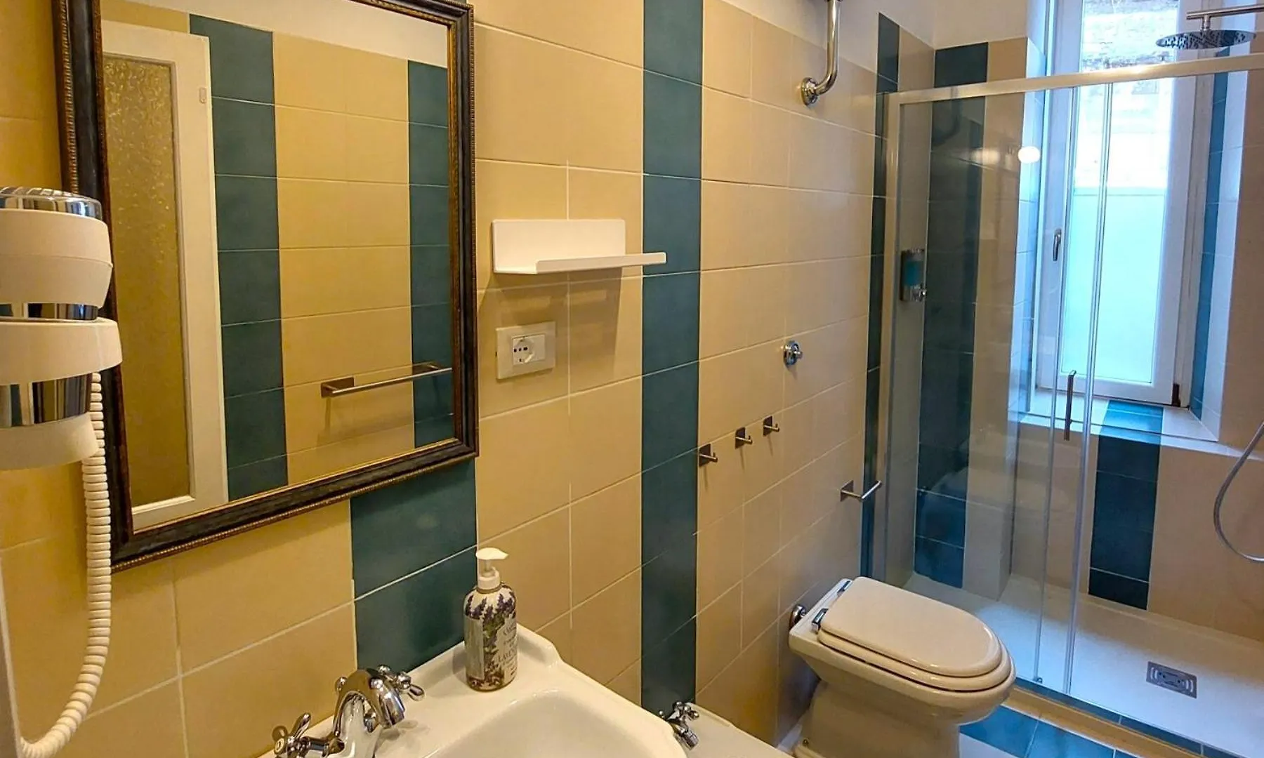 Residenza Maritti Classic Rooms - Ghuesthouse Rome